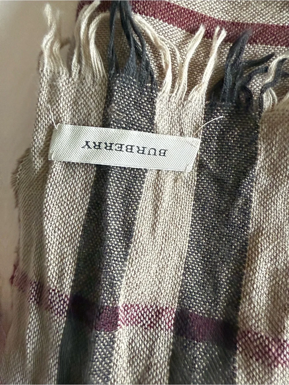Burberry Classic Plaid Fringe Scarf in Beige and Black